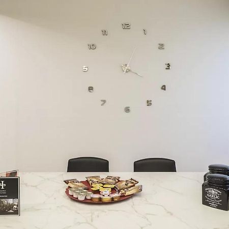 Italianway - Vittorio Emanuele 15 Apartment มิลาน ภายนอก รูปภาพ