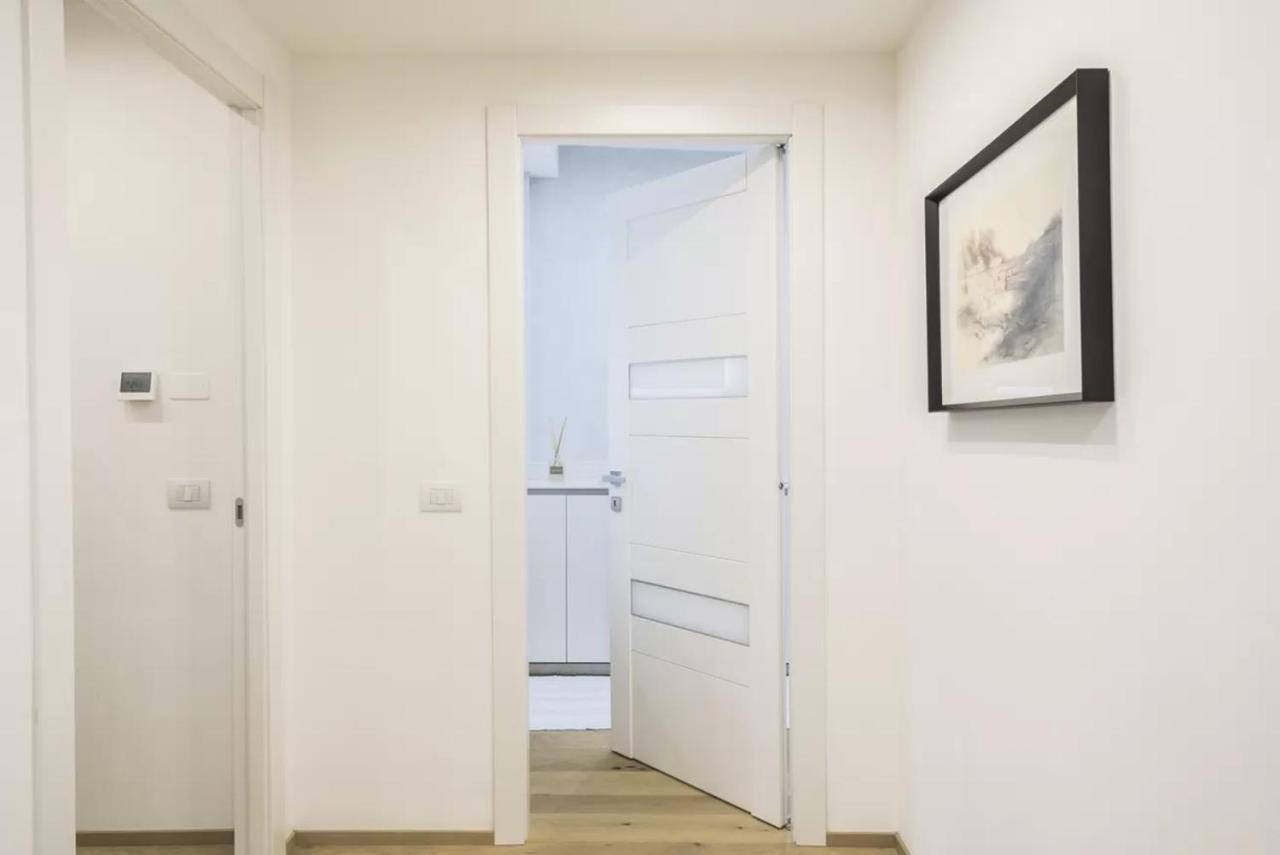 Italianway - Vittorio Emanuele 15 Apartment มิลาน ภายนอก รูปภาพ